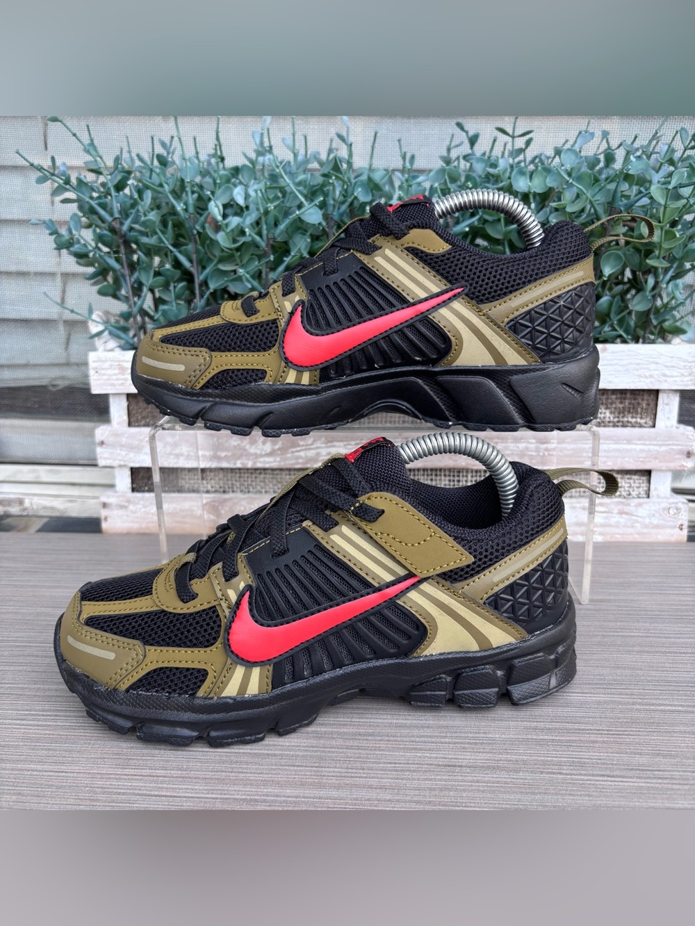 Nike Vomero 5 PS 'Black/Olive Grade School Shoes